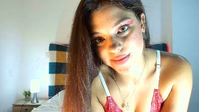 ZafiraKiss live cam on Cam4