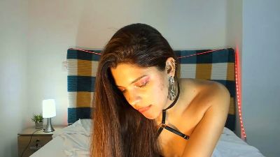 ZafiraKiss live cam on Cam4