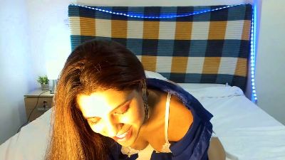 ZafiraKiss live cam on Cam4