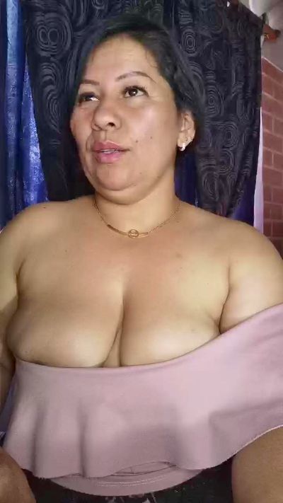 Zahira_Willingx live cam on Cam4