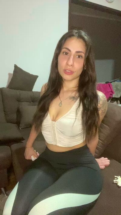 ZairaRey live cam on Cam4