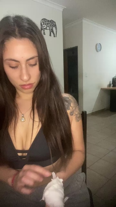 ZairaRey live cam on Cam4