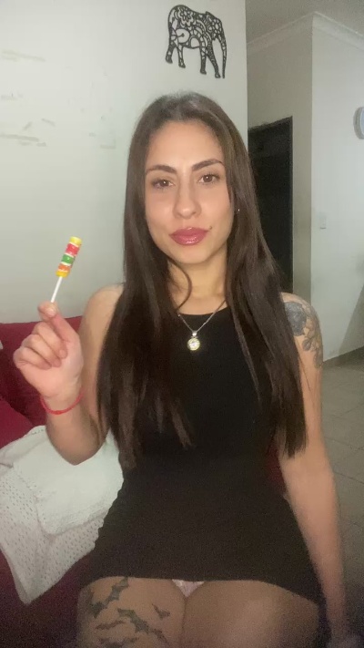 ZairaRey live cam on Cam4