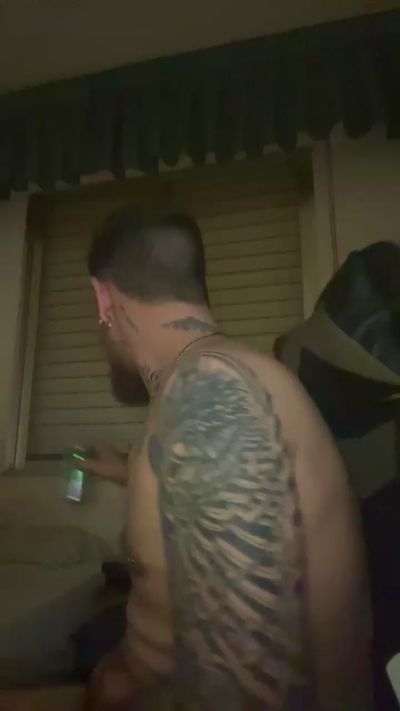 Zamorano22 live cam on Cam4