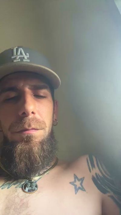 Zamorano22 live cam on Cam4