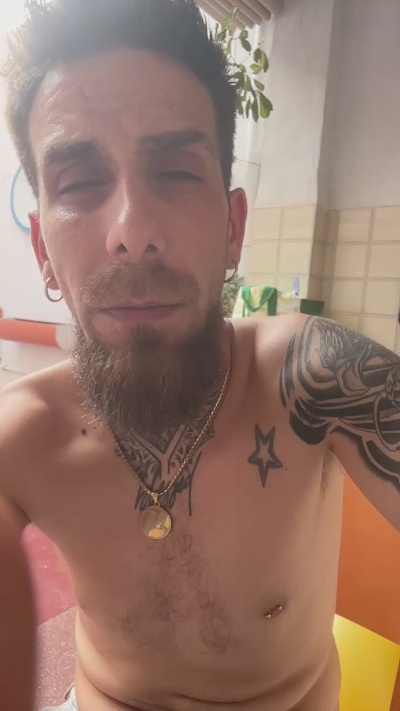 Zamorano22 live cam on Cam4