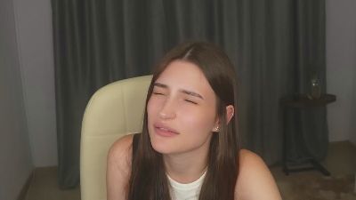 ZanaGrabski live cam on Cam4