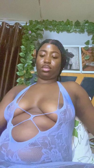 ZaraLure live cam on Cam4