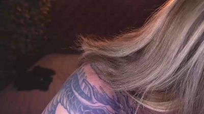 ZaraReignn live cam on Cam4