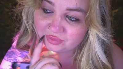 ZaraReignn live cam on Cam4