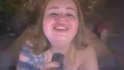 ZaraReignn live cam on Cam4