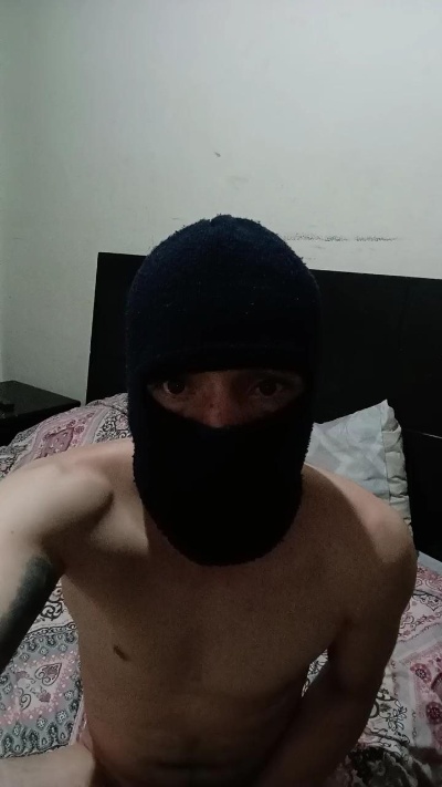 Zatrone live cam on Cam4