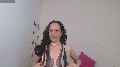 ZayaVelisse live cam on Cam4