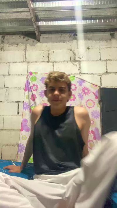 Profile and Statistics for Zayn1820 on Cam4