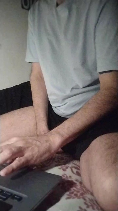 Zekegoodboy live cam on Cam4