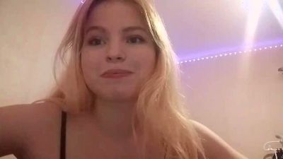 ZellaJacaruso live cam on Cam4