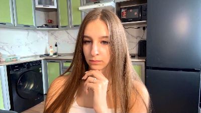 ZelmaMai live cam on Cam4