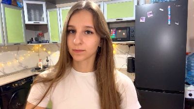 ZelmaMai live cam on Cam4