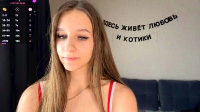 ZelmaMai live cam on Cam4