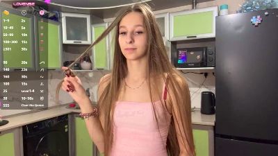 ZelmaMai live cam on Cam4