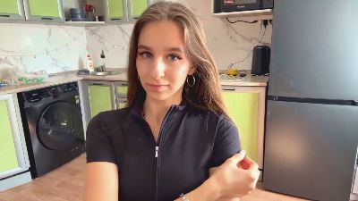 ZelmaMai live cam on Cam4