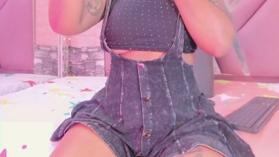 Zenda_Moretti live cam on Cam4