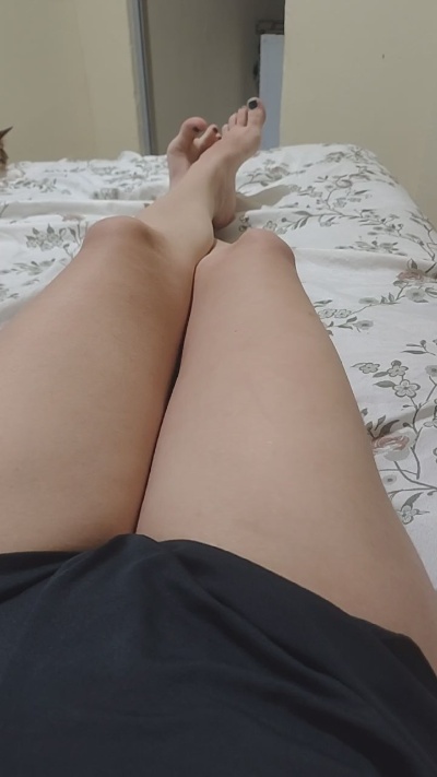 Zendaya2001 live cam on Cam4