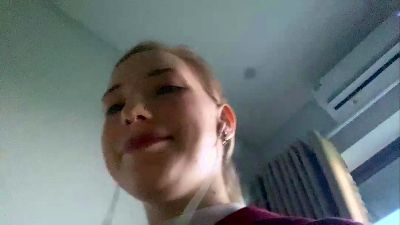 ZenobiaWiderski live cam on Cam4