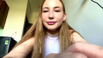 ZenobiaWiderski live cam on Cam4