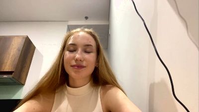 ZenobiaWiderski live cam on Cam4