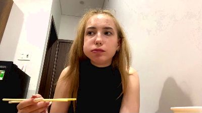 ZenobiaWiderski live cam on Cam4