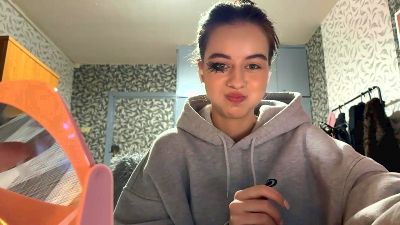 ZettaSelk live cam on Cam4