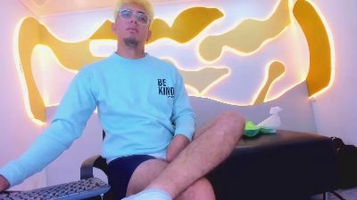 ZeusTrys live cam on Cam4