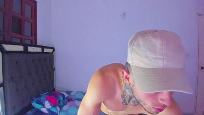 Zeus_Eddy live cam on Cam4