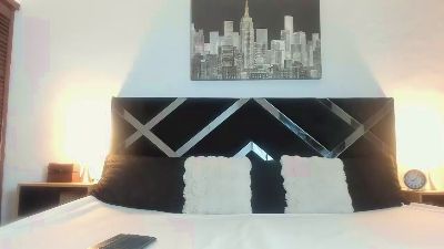 Zeus_damian21 live cam on Cam4