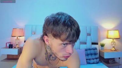Zeus_damian21 live cam on Cam4