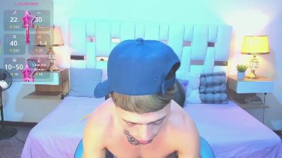 Zeus_damian21 live cam on Cam4
