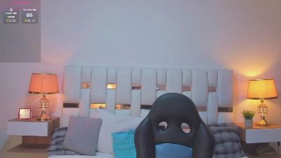 Zeus_damian21 live cam on Cam4