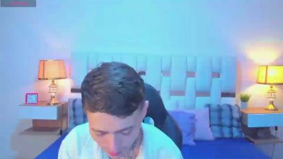 Zeus_damian21 live cam on Cam4