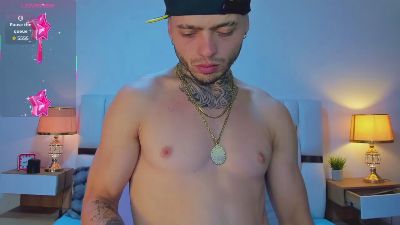 Zeus_damian21 live cam on Cam4