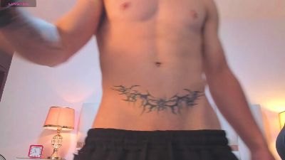 Zeus_damian21 live cam on Cam4