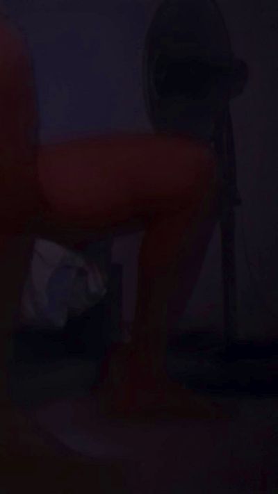 Zharhot live cam on Cam4