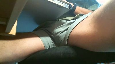 Zipfl67 live cam on Cam4