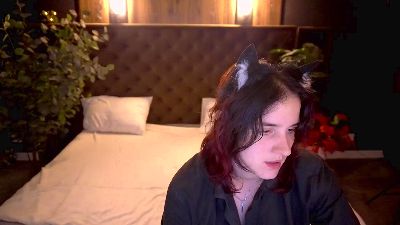 ZlataSkyz live cam on Cam4