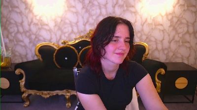 ZlataSkyz live cam on Cam4