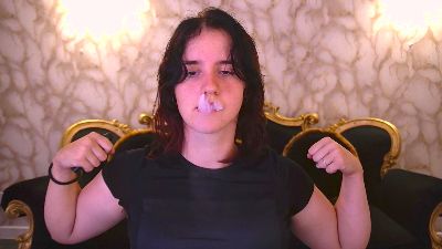 ZlataSkyz live cam on Cam4