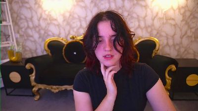 ZlataSkyz live cam on Cam4