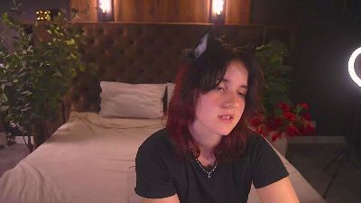 ZlataSkyz live cam on Cam4