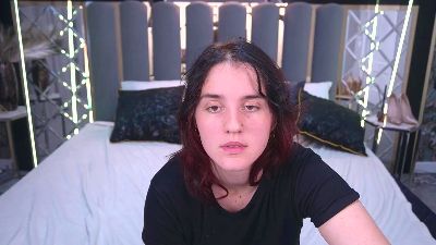 ZlataSkyz live cam on Cam4