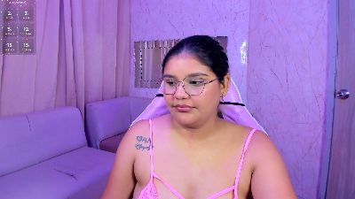 ZoeFerdi live cam on Cam4